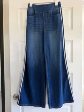 Halara Side Stripe Wide Leg Jeans M Regular NWOT